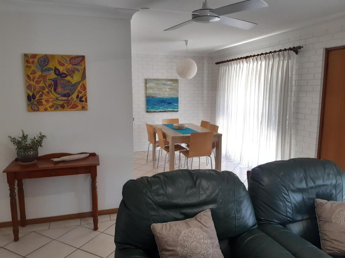 Dolphins Of Mollymook Motel Екстериор снимка