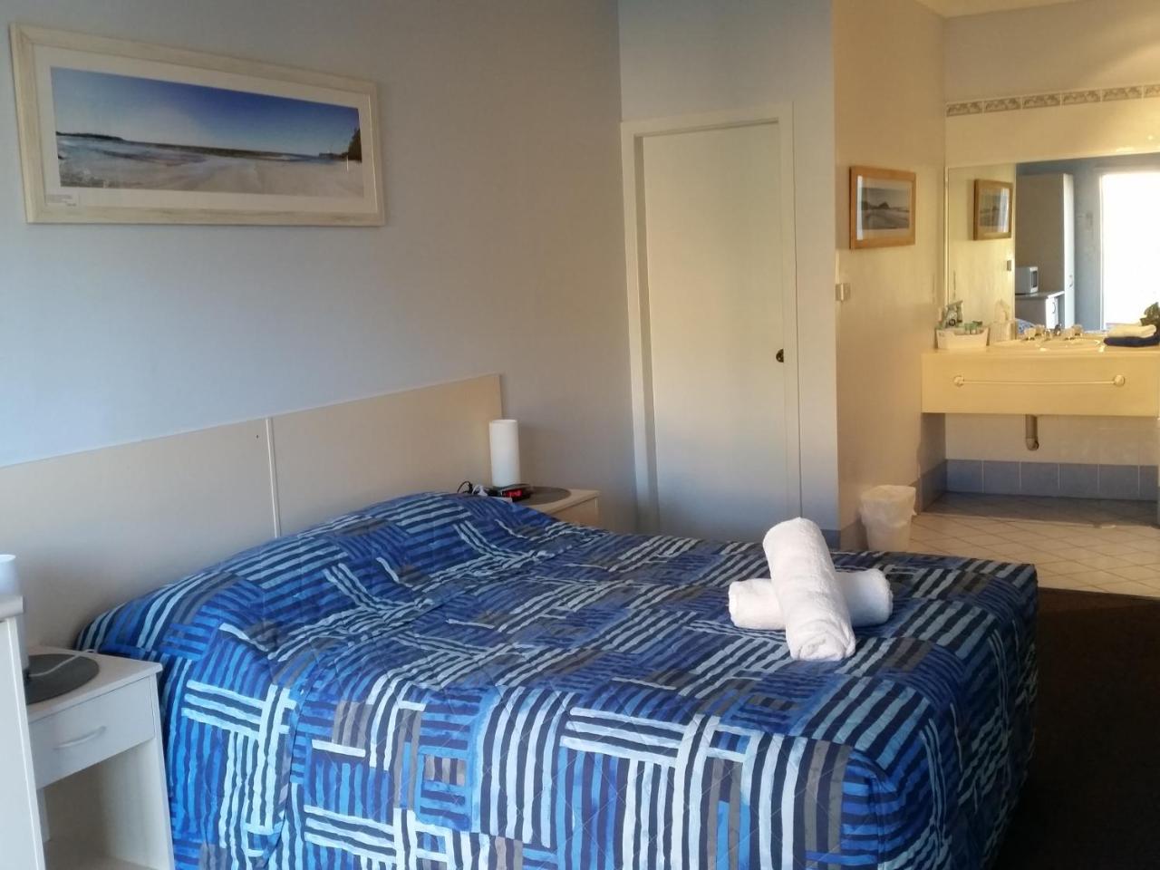 Dolphins Of Mollymook Motel Екстериор снимка