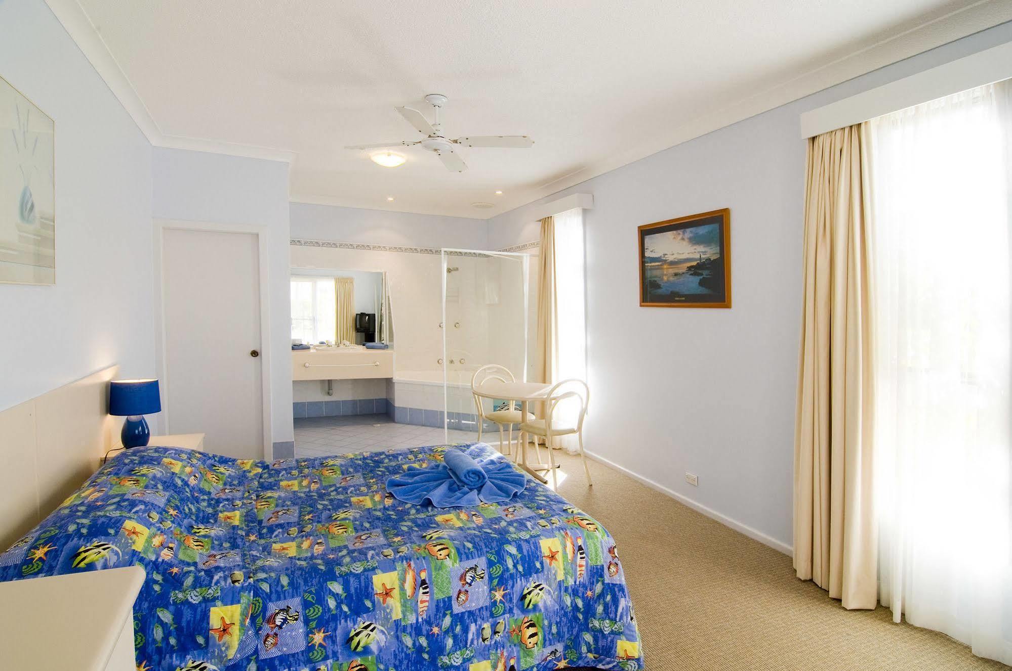 Dolphins Of Mollymook Motel Екстериор снимка